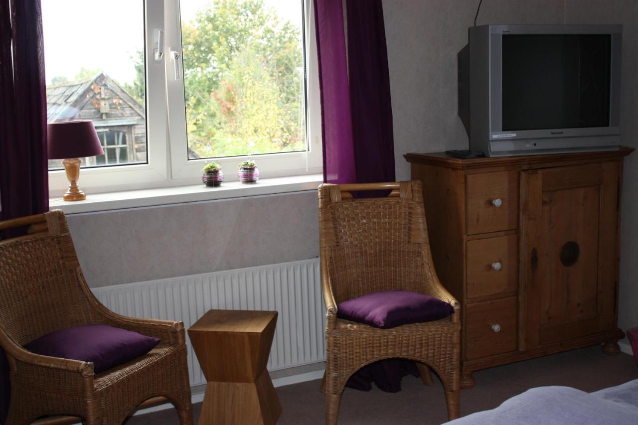 Bed & Breakfast 'Aan De Ijssel' Zwolle  Pokoj fotografie