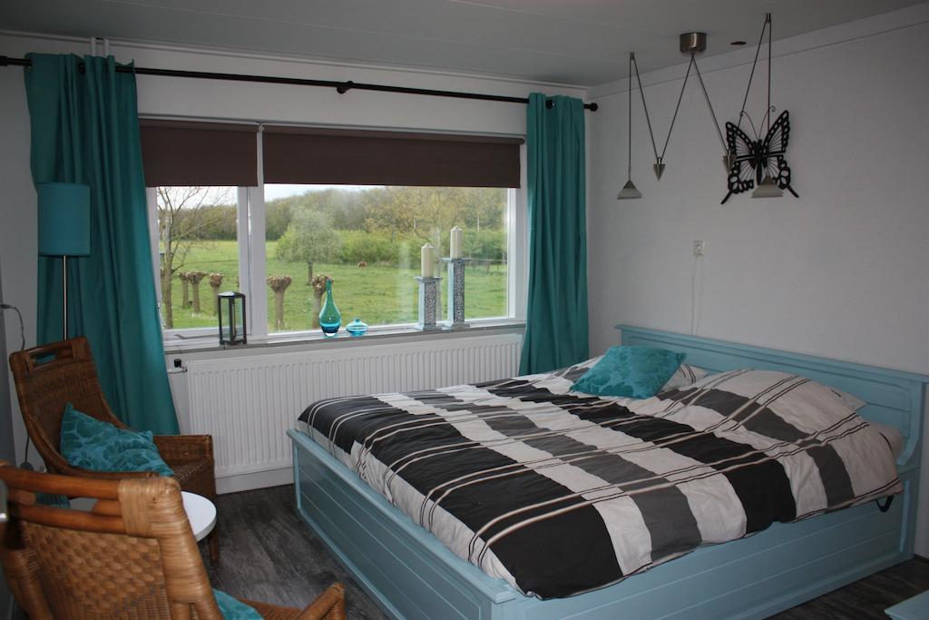 Bed & Breakfast 'Aan De Ijssel' Zwolle  Pokoj fotografie